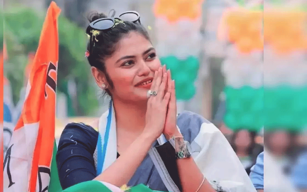 সায়নী কি ডাস্টবিনে ছুঁড়ে ফেলেদিলেন মমতা ওঅভিষেকের ছবি?