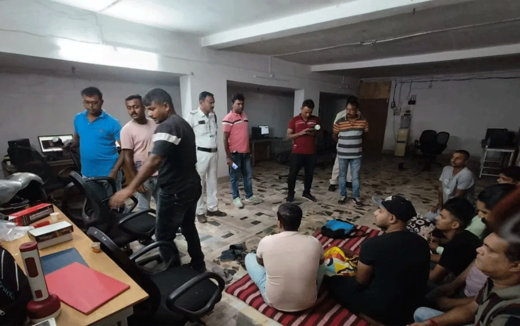 প্রতারণা চক্রের পর্দাফাঁস