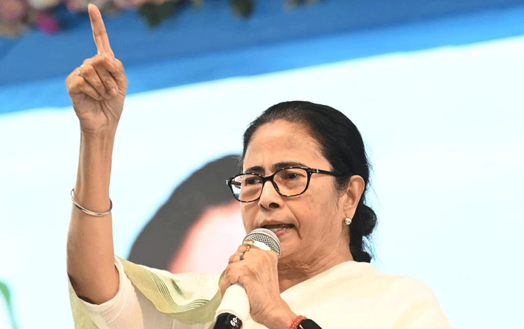 একুশের মঞ্চ থেকে নেতাদের জরুরি বার্তা