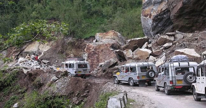 NH10 Landslide | উত্তরবঙ্গে ভারী বৃষ্টির সতর্কতা, তিস্তাবাজারে বিপদসীমার কাছাকাছি তিস্তা; দার্জিলিং-তিস্তাবাজার রাস্তায় যান চলাচল বন্ধ
